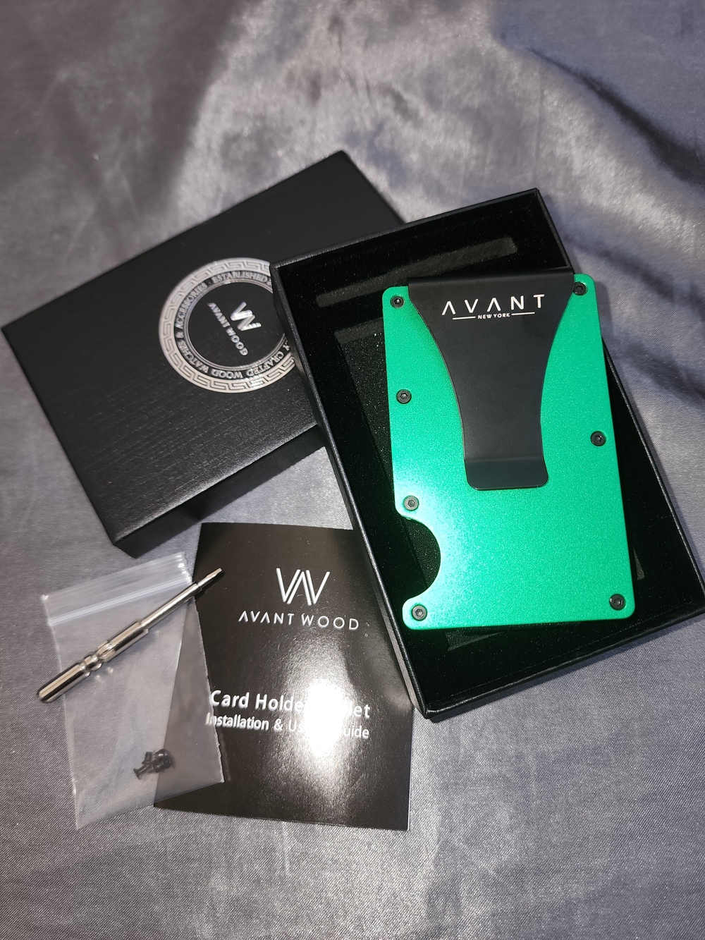 Avant Wood -Metallic Green Card Holder- with Metalic Clip For Extra Storage- NIB